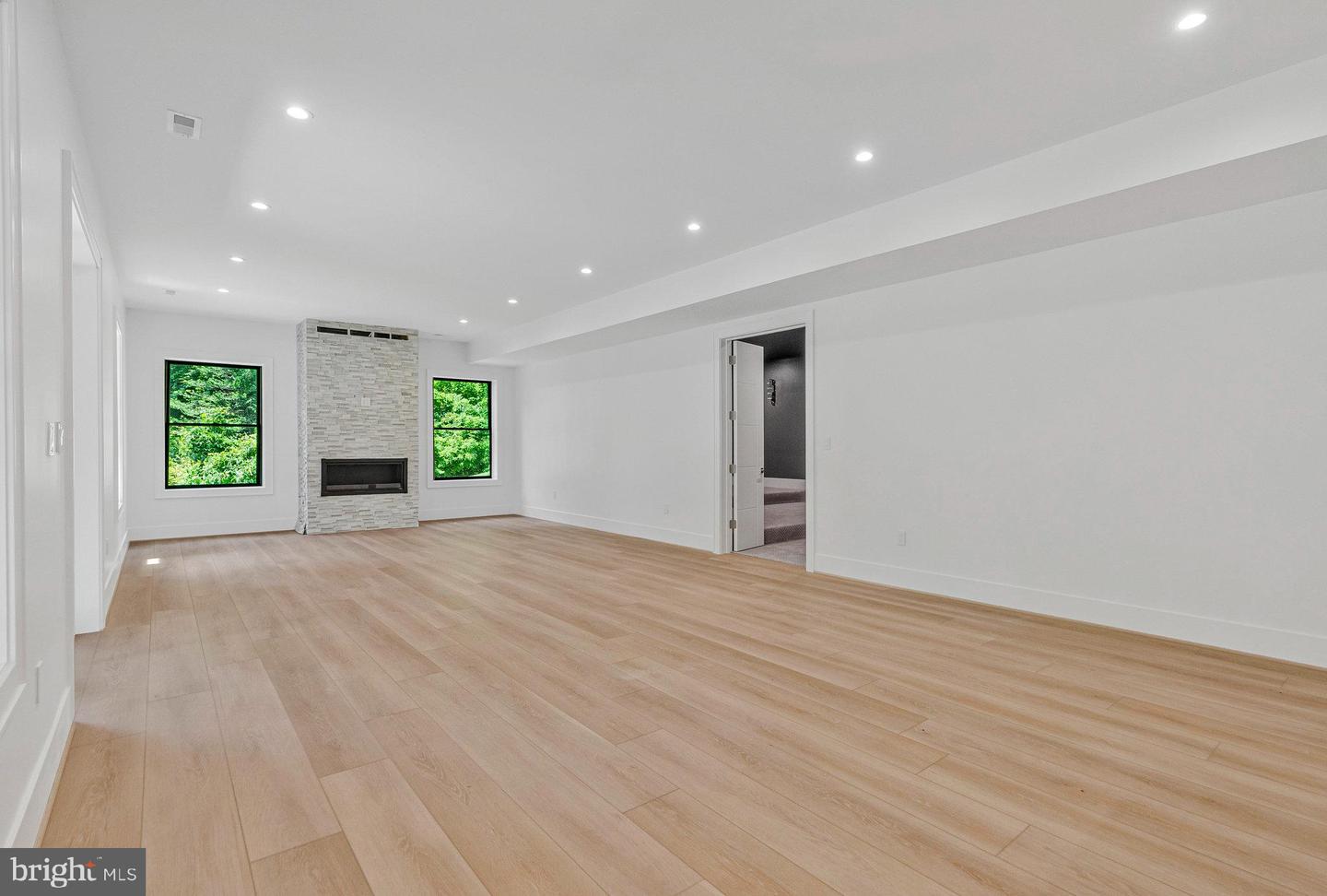 1434 WAGGAMAN CIR, MCLEAN, Virginia 22101, 6 Bedrooms Bedrooms, ,6 BathroomsBathrooms,Residential,For sale,1434 WAGGAMAN CIR,VAFX2284800 MLS # VAFX2284800