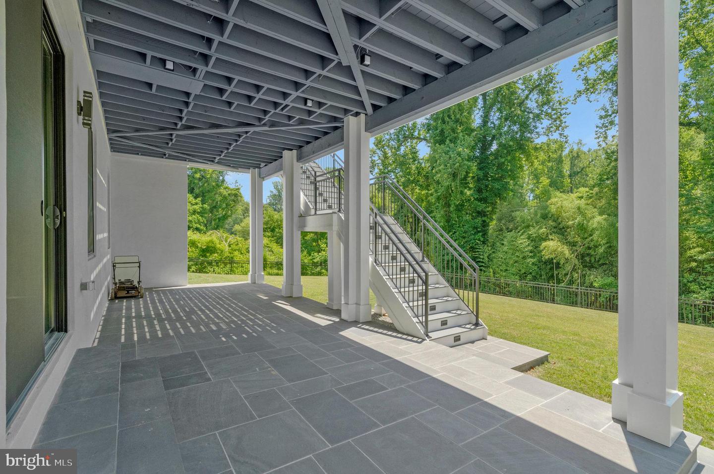 1434 WAGGAMAN CIR, MCLEAN, Virginia 22101, 6 Bedrooms Bedrooms, ,6 BathroomsBathrooms,Residential,For sale,1434 WAGGAMAN CIR,VAFX2284800 MLS # VAFX2284800