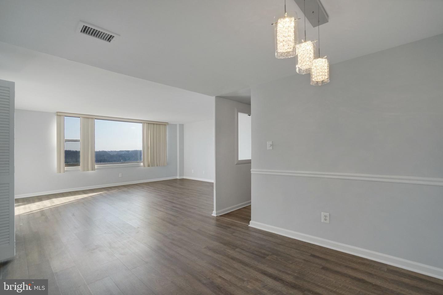 4600 DUKE ST #1613, ALEXANDRIA, Virginia 22304, 2 Bedrooms Bedrooms, ,1 BathroomBathrooms,Residential,For sale,4600 DUKE ST #1613,VAAX2052976 MLS # VAAX2052976