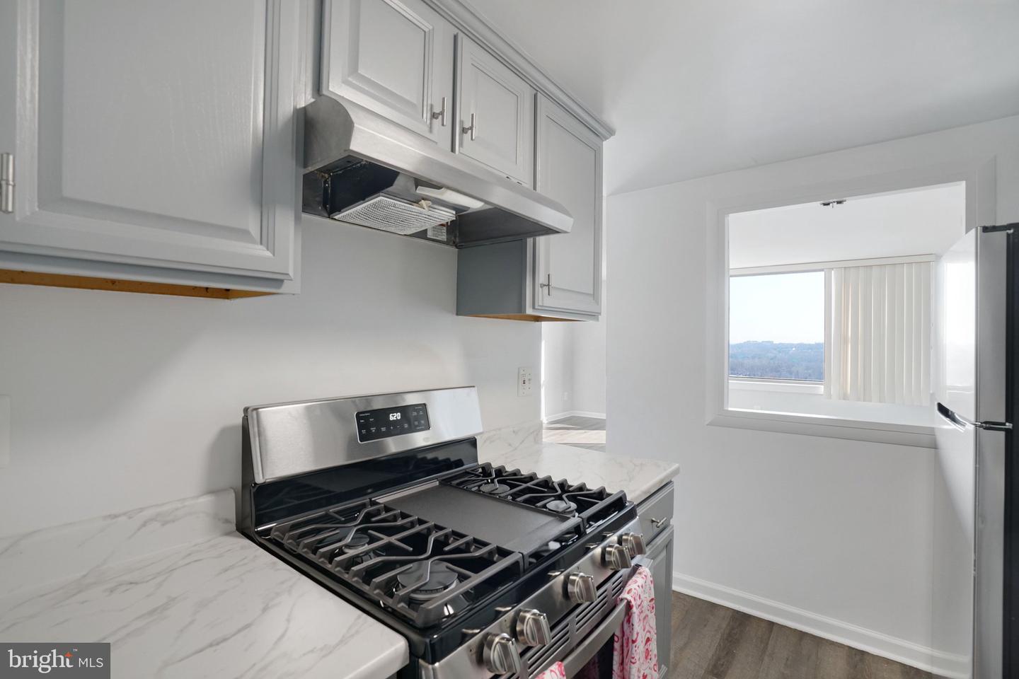 4600 DUKE ST #1613, ALEXANDRIA, Virginia 22304, 2 Bedrooms Bedrooms, ,1 BathroomBathrooms,Residential,For sale,4600 DUKE ST #1613,VAAX2052976 MLS # VAAX2052976