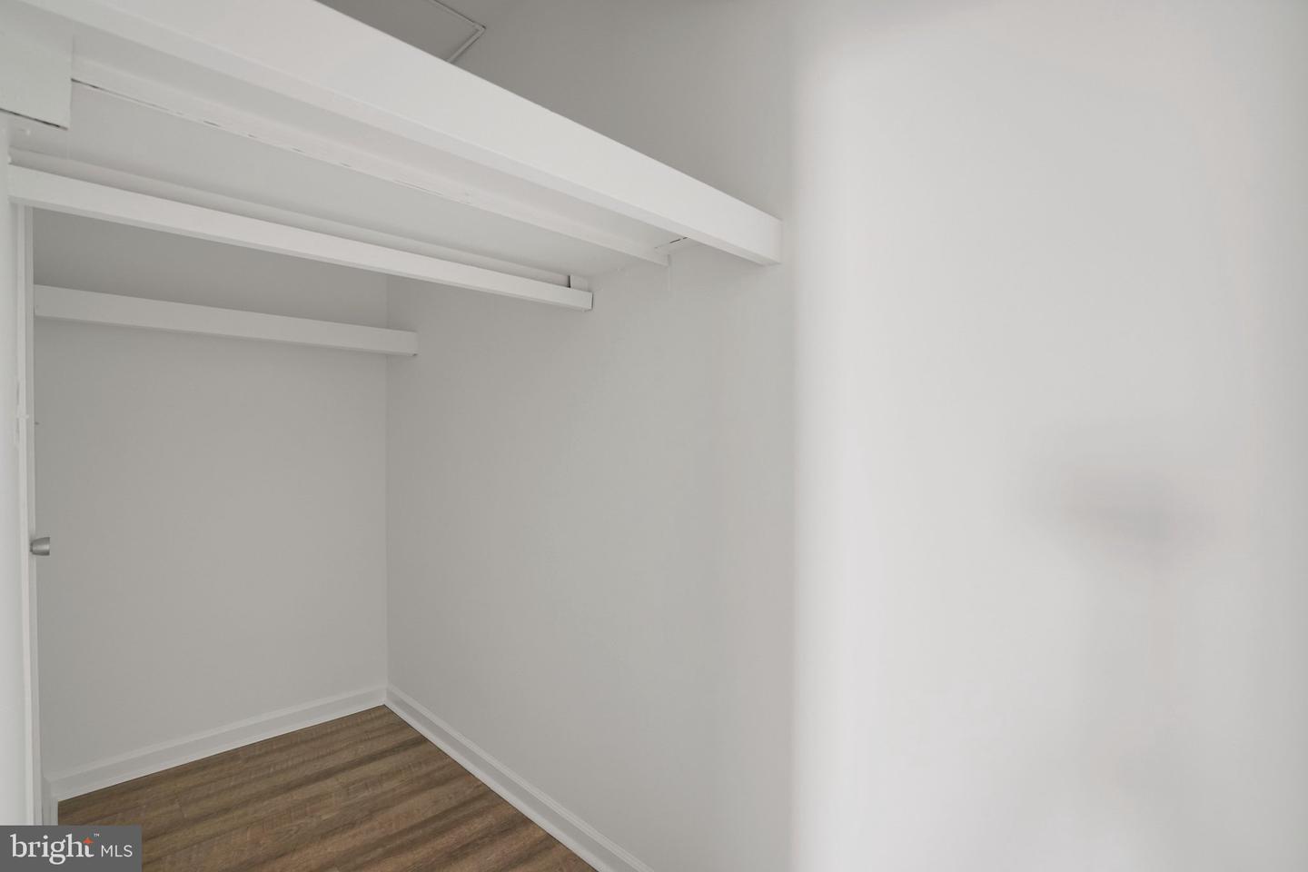 4600 DUKE ST #1613, ALEXANDRIA, Virginia 22304, 2 Bedrooms Bedrooms, ,1 BathroomBathrooms,Residential,For sale,4600 DUKE ST #1613,VAAX2052976 MLS # VAAX2052976