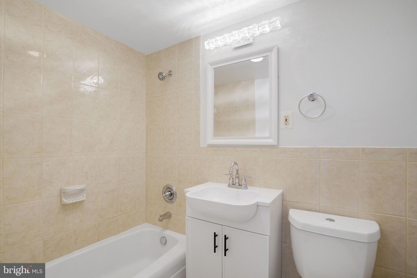 4600 DUKE ST #1613, ALEXANDRIA, Virginia 22304, 2 Bedrooms Bedrooms, ,1 BathroomBathrooms,Residential,For sale,4600 DUKE ST #1613,VAAX2052976 MLS # VAAX2052976