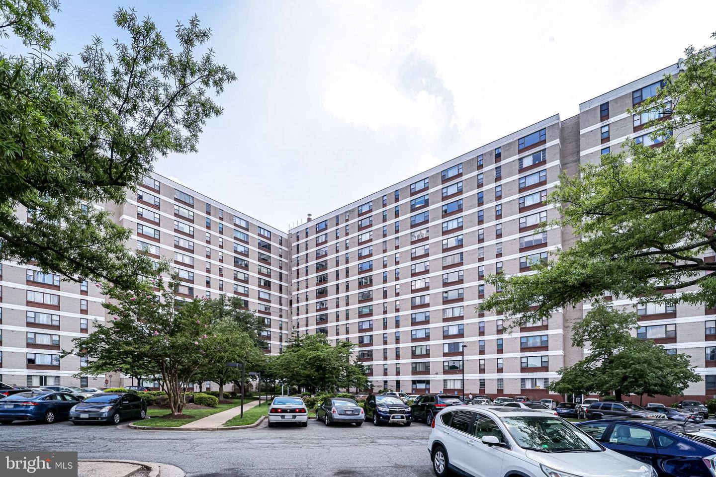 4600 DUKE ST #1613, ALEXANDRIA, Virginia 22304, 2 Bedrooms Bedrooms, ,1 BathroomBathrooms,Residential,For sale,4600 DUKE ST #1613,VAAX2052976 MLS # VAAX2052976
