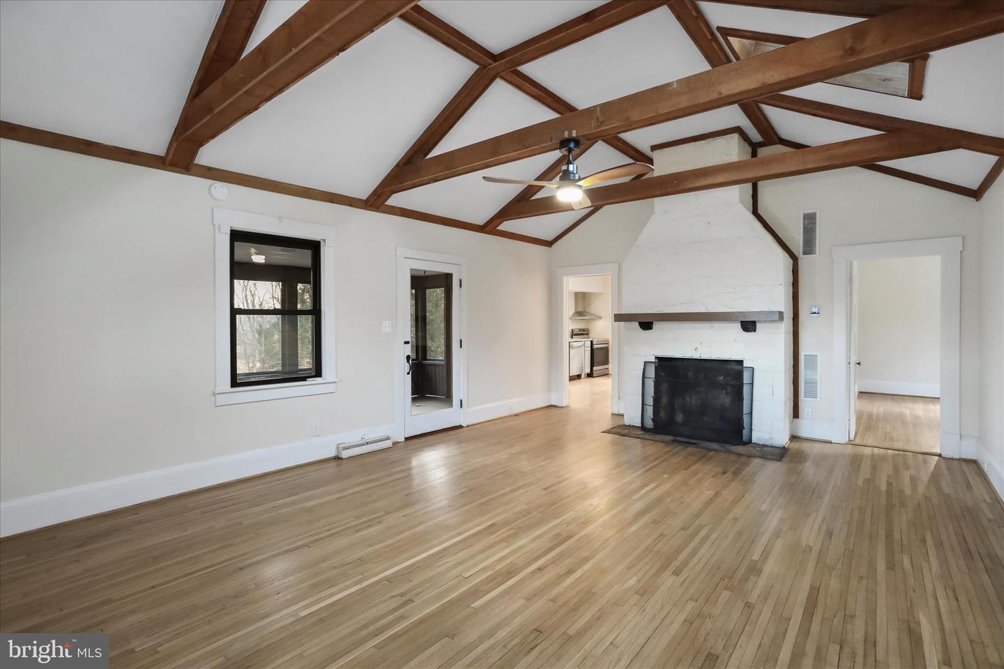 84 FUNK RD, STRASBURG, Virginia 22657, 2 Bedrooms Bedrooms, ,1 BathroomBathrooms,Residential,For sale,84 FUNK RD,VASH2013316 MLS # VASH2013316