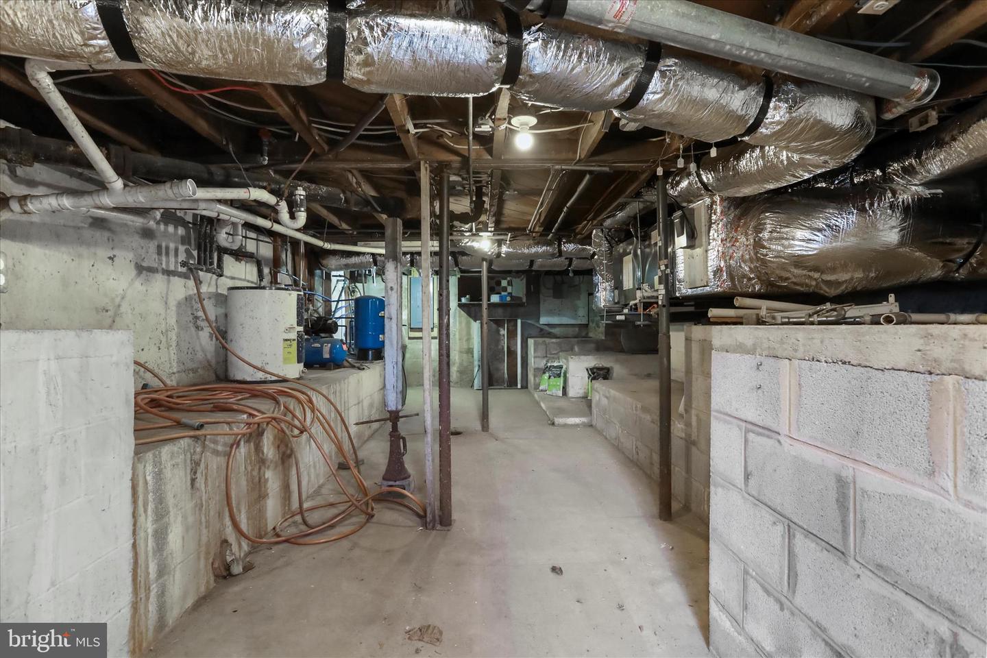 84 FUNK RD, STRASBURG, Virginia 22657, 2 Bedrooms Bedrooms, ,1 BathroomBathrooms,Residential,For sale,84 FUNK RD,VASH2013316 MLS # VASH2013316