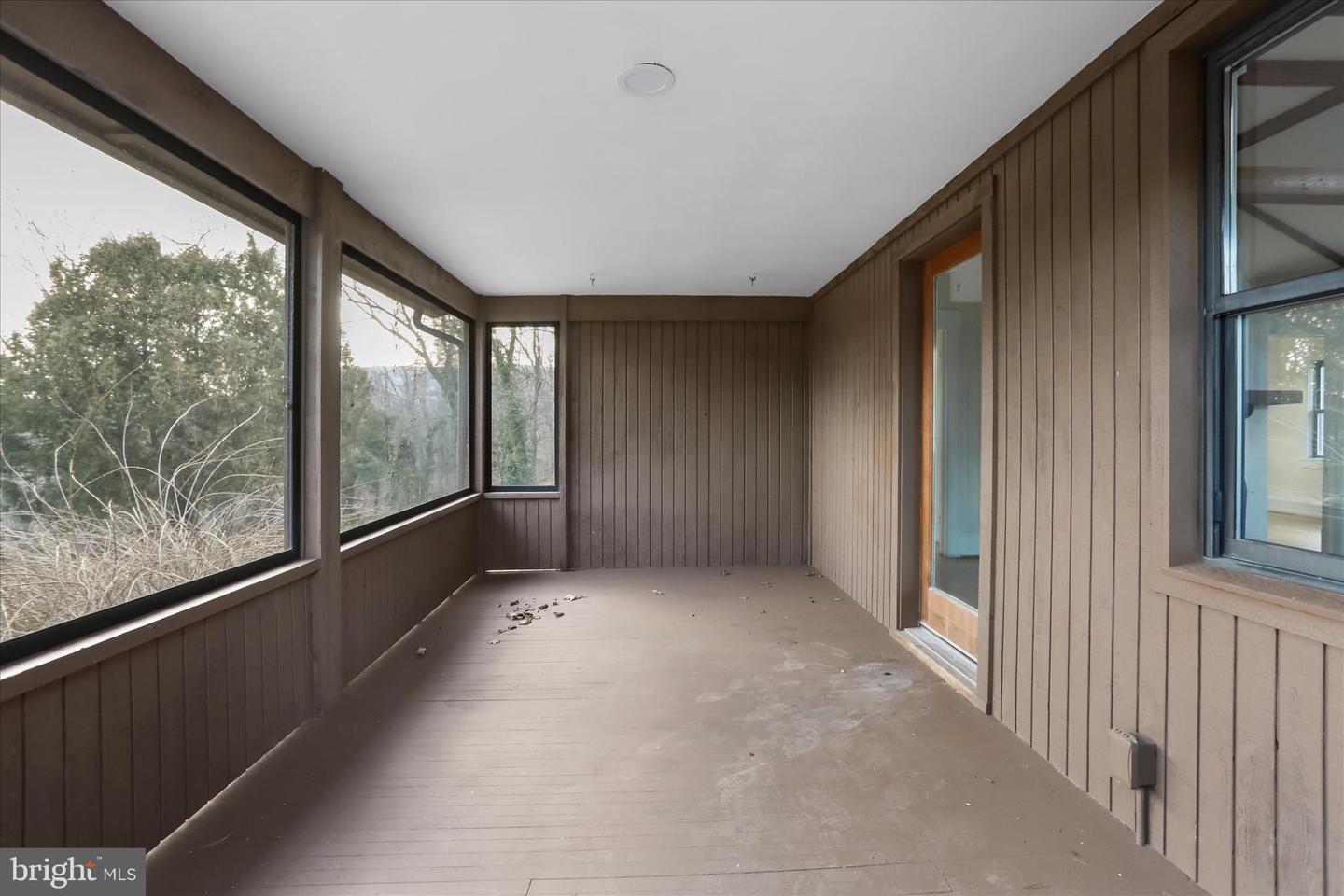 84 FUNK RD, STRASBURG, Virginia 22657, 2 Bedrooms Bedrooms, ,1 BathroomBathrooms,Residential,For sale,84 FUNK RD,VASH2013316 MLS # VASH2013316