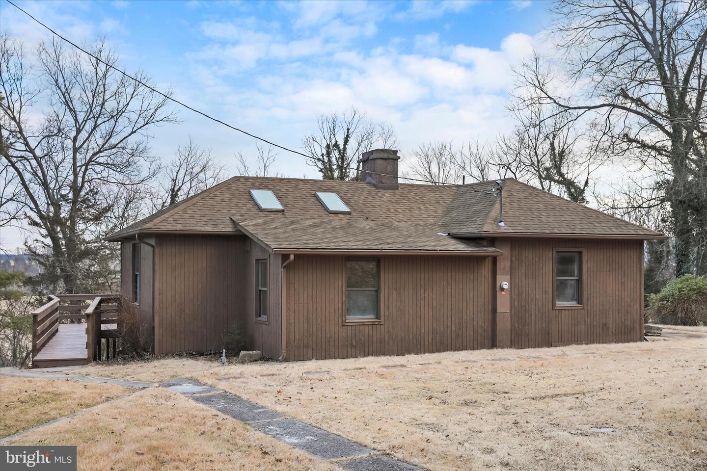 84 FUNK RD, STRASBURG, Virginia 22657, 2 Bedrooms Bedrooms, ,1 BathroomBathrooms,Residential,For sale,84 FUNK RD,VASH2013316 MLS # VASH2013316