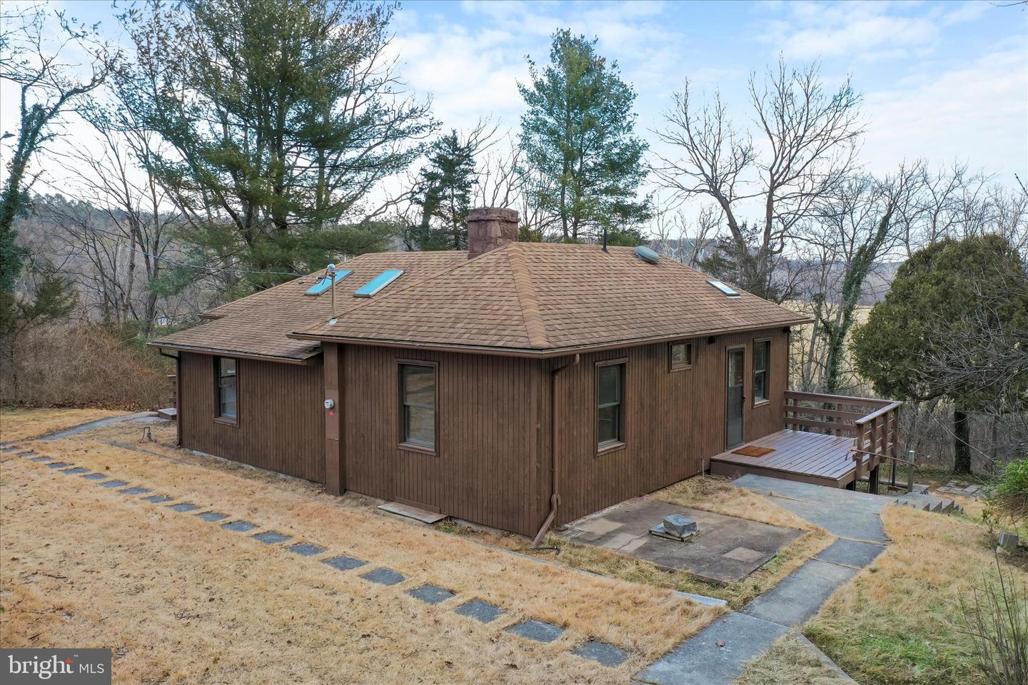 84 FUNK RD, STRASBURG, Virginia 22657, 2 Bedrooms Bedrooms, ,1 BathroomBathrooms,Residential,For sale,84 FUNK RD,VASH2013316 MLS # VASH2013316