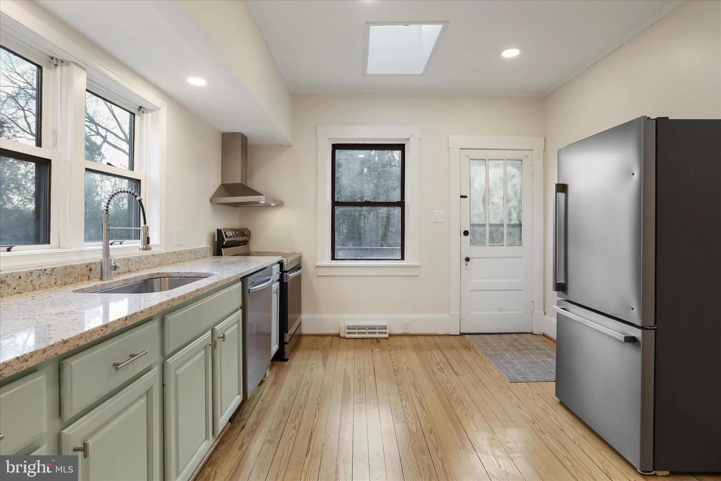 84 FUNK RD, STRASBURG, Virginia 22657, 2 Bedrooms Bedrooms, ,1 BathroomBathrooms,Residential,For sale,84 FUNK RD,VASH2013316 MLS # VASH2013316