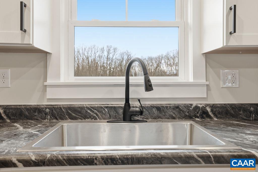 25911 N JAMES MADISON HWY, NEW CANTON, Virginia 23123, 3 Bedrooms Bedrooms, ,2 BathroomsBathrooms,Residential,For sale,25911 N JAMES MADISON HWY,672296 MLS # 672296