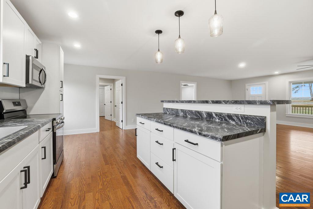 25911 N JAMES MADISON HWY, NEW CANTON, Virginia 23123, 3 Bedrooms Bedrooms, ,2 BathroomsBathrooms,Residential,For sale,25911 N JAMES MADISON HWY,672296 MLS # 672296