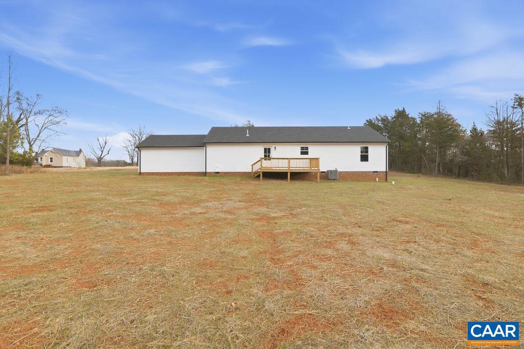 25911 N JAMES MADISON HWY, NEW CANTON, Virginia 23123, 3 Bedrooms Bedrooms, ,2 BathroomsBathrooms,Residential,For sale,25911 N JAMES MADISON HWY,672296 MLS # 672296
