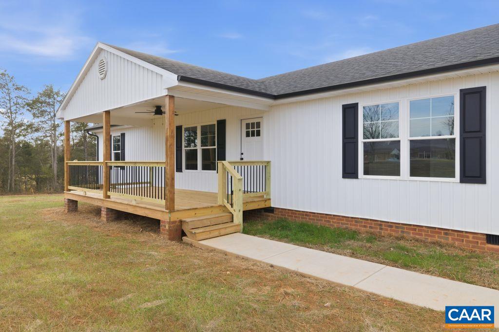 25911 N JAMES MADISON HWY, NEW CANTON, Virginia 23123, 3 Bedrooms Bedrooms, ,2 BathroomsBathrooms,Residential,For sale,25911 N JAMES MADISON HWY,672296 MLS # 672296