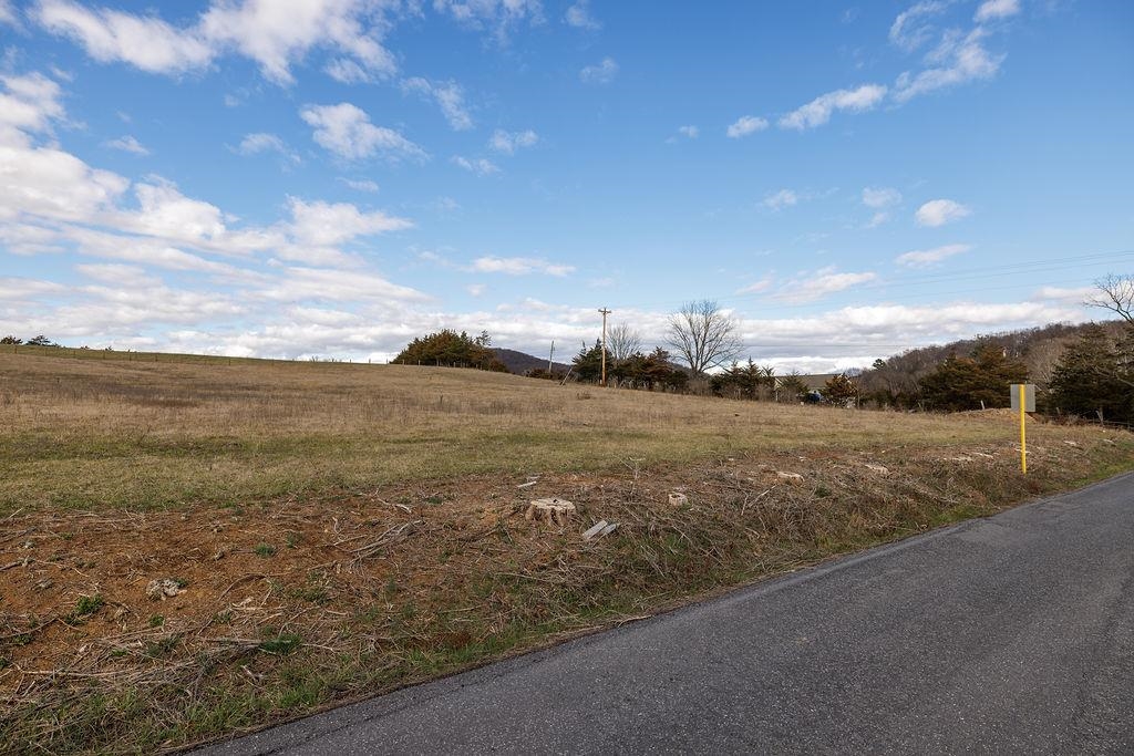 0 NAKED CREEK HOLLOW RD, WEYERS CAVE, Virginia 24486, ,Land,0 NAKED CREEK HOLLOW RD,672313 MLS # 672313 0 NAKED CREEK HOLLOW RD, WEYERS CAVE, Virginia 24486, ,Land,0 NAKED CREEK HOLLOW RD,672313 MLS # 672313