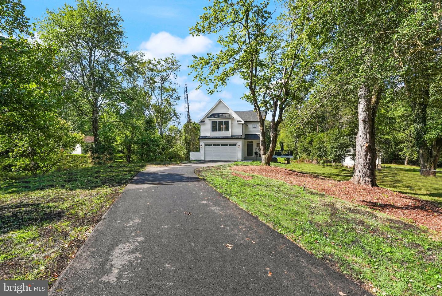 11433 POPES HEAD RD, FAIRFAX, Virginia 22030, 5 Bedrooms Bedrooms, ,3 BathroomsBathrooms,Residential,For sale,11433 POPES HEAD RD,VAFX2266744 MLS # VAFX2266744