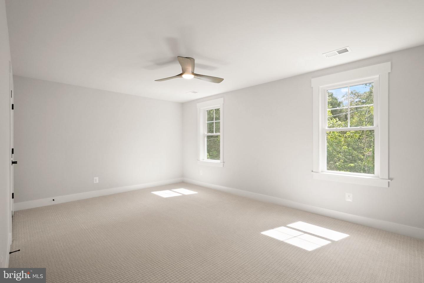 11433 POPES HEAD RD, FAIRFAX, Virginia 22030, 5 Bedrooms Bedrooms, ,3 BathroomsBathrooms,Residential,For sale,11433 POPES HEAD RD,VAFX2266744 MLS # VAFX2266744