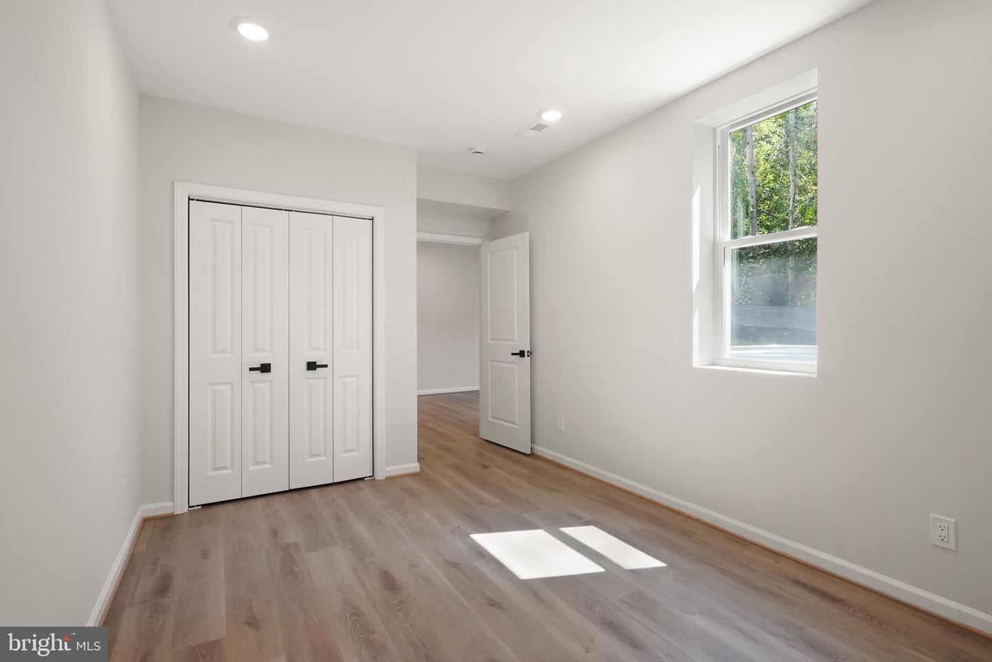 11433 POPES HEAD RD, FAIRFAX, Virginia 22030, 5 Bedrooms Bedrooms, ,3 BathroomsBathrooms,Residential,For sale,11433 POPES HEAD RD,VAFX2266744 MLS # VAFX2266744