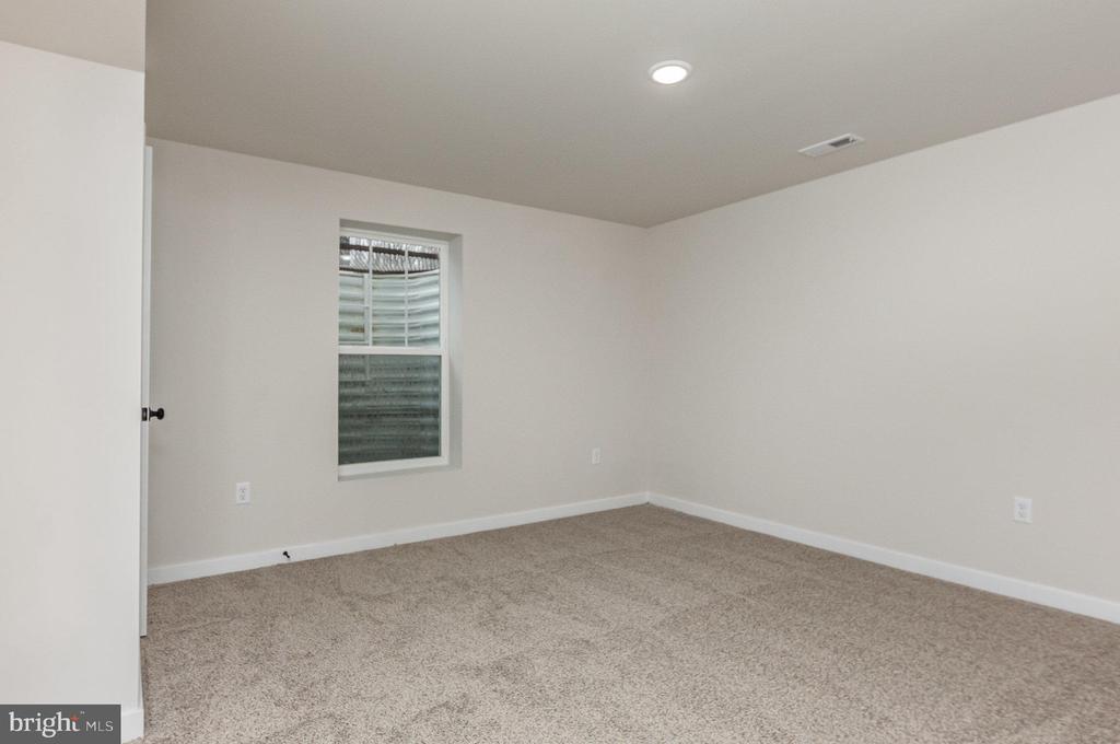 15206 LOST HORIZON LN, FREDERICKSBURG, Virginia 22407, 4 Bedrooms Bedrooms, ,4 BathroomsBathrooms,Residential,15206 LOST HORIZON LN,VASP2037928 MLS # VASP2037928