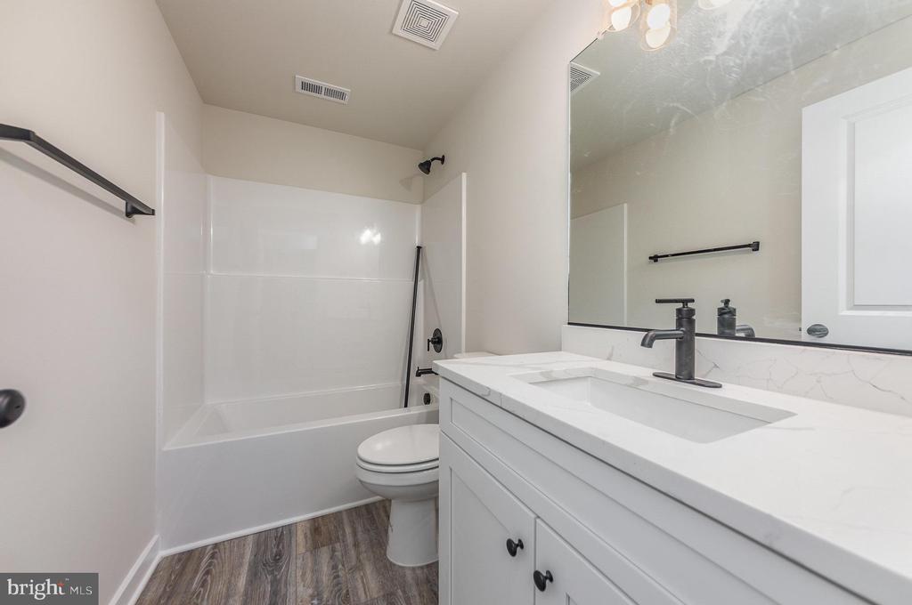 15206 LOST HORIZON LN, FREDERICKSBURG, Virginia 22407, 4 Bedrooms Bedrooms, ,4 BathroomsBathrooms,Residential,15206 LOST HORIZON LN,VASP2037928 MLS # VASP2037928