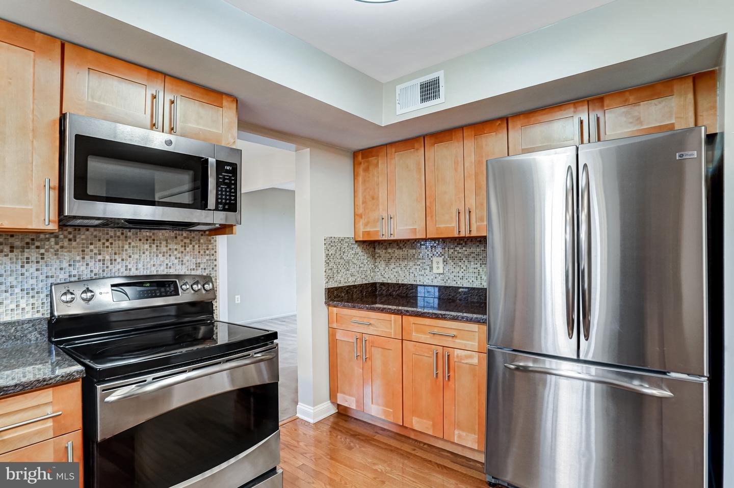 10848 BURR OAK WAY, BURKE, Virginia 22015, 5 Bedrooms Bedrooms, ,2 BathroomsBathrooms,Residential,For sale,10848 BURR OAK WAY,VAFX2270012 MLS # VAFX2270012 10848 BURR OAK WAY, BURKE, Virginia 22015, 5 Bedrooms Bedrooms, ,2 BathroomsBathrooms,Residential,For sale,10848 BURR OAK WAY,VAFX2270012 MLS # VAFX2270012