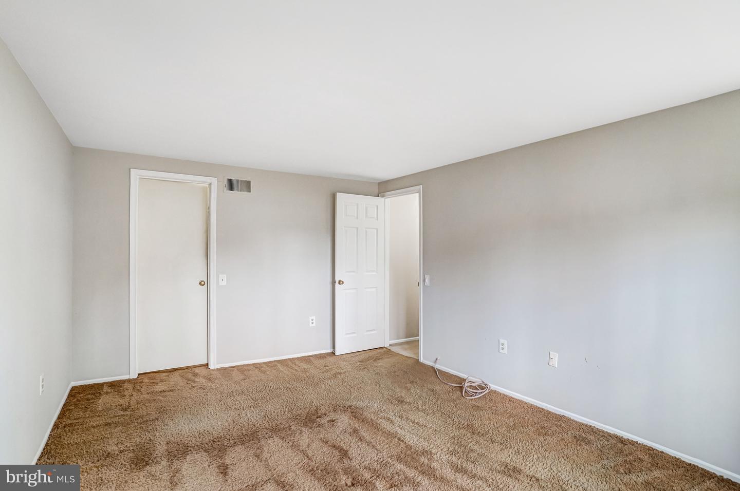 10848 BURR OAK WAY, BURKE, Virginia 22015, 5 Bedrooms Bedrooms, ,2 BathroomsBathrooms,Residential,For sale,10848 BURR OAK WAY,VAFX2270012 MLS # VAFX2270012 10848 BURR OAK WAY, BURKE, Virginia 22015, 5 Bedrooms Bedrooms, ,2 BathroomsBathrooms,Residential,For sale,10848 BURR OAK WAY,VAFX2270012 MLS # VAFX2270012