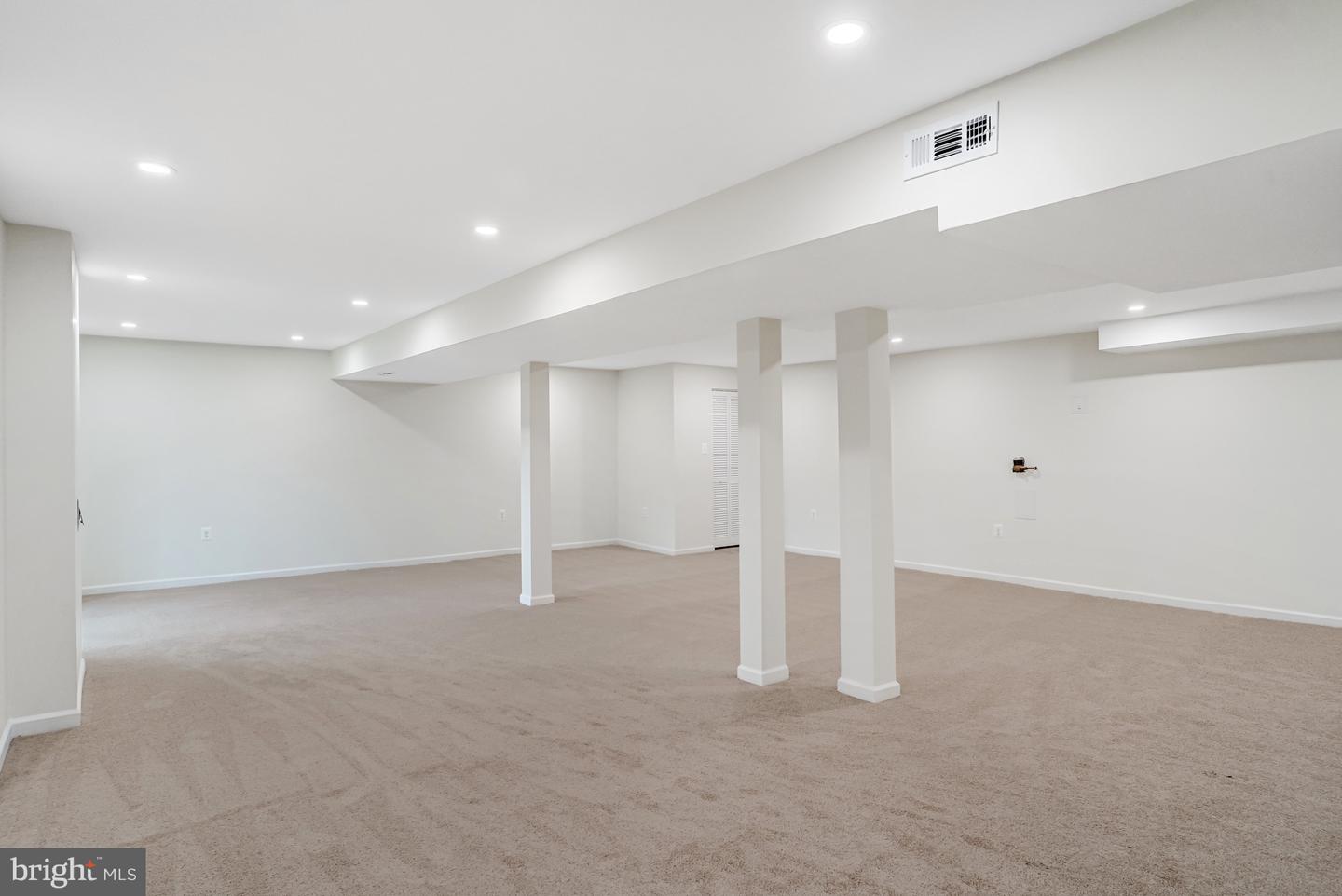 10848 BURR OAK WAY, BURKE, Virginia 22015, 5 Bedrooms Bedrooms, ,2 BathroomsBathrooms,Residential,For sale,10848 BURR OAK WAY,VAFX2270012 MLS # VAFX2270012 10848 BURR OAK WAY, BURKE, Virginia 22015, 5 Bedrooms Bedrooms, ,2 BathroomsBathrooms,Residential,For sale,10848 BURR OAK WAY,VAFX2270012 MLS # VAFX2270012