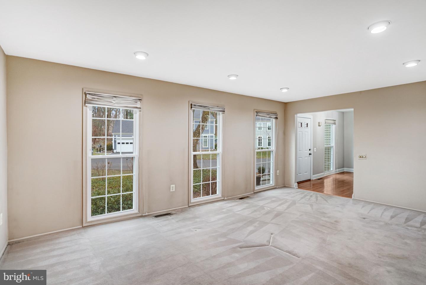 10848 BURR OAK WAY, BURKE, Virginia 22015, 5 Bedrooms Bedrooms, ,2 BathroomsBathrooms,Residential,For sale,10848 BURR OAK WAY,VAFX2270012 MLS # VAFX2270012 10848 BURR OAK WAY, BURKE, Virginia 22015, 5 Bedrooms Bedrooms, ,2 BathroomsBathrooms,Residential,For sale,10848 BURR OAK WAY,VAFX2270012 MLS # VAFX2270012