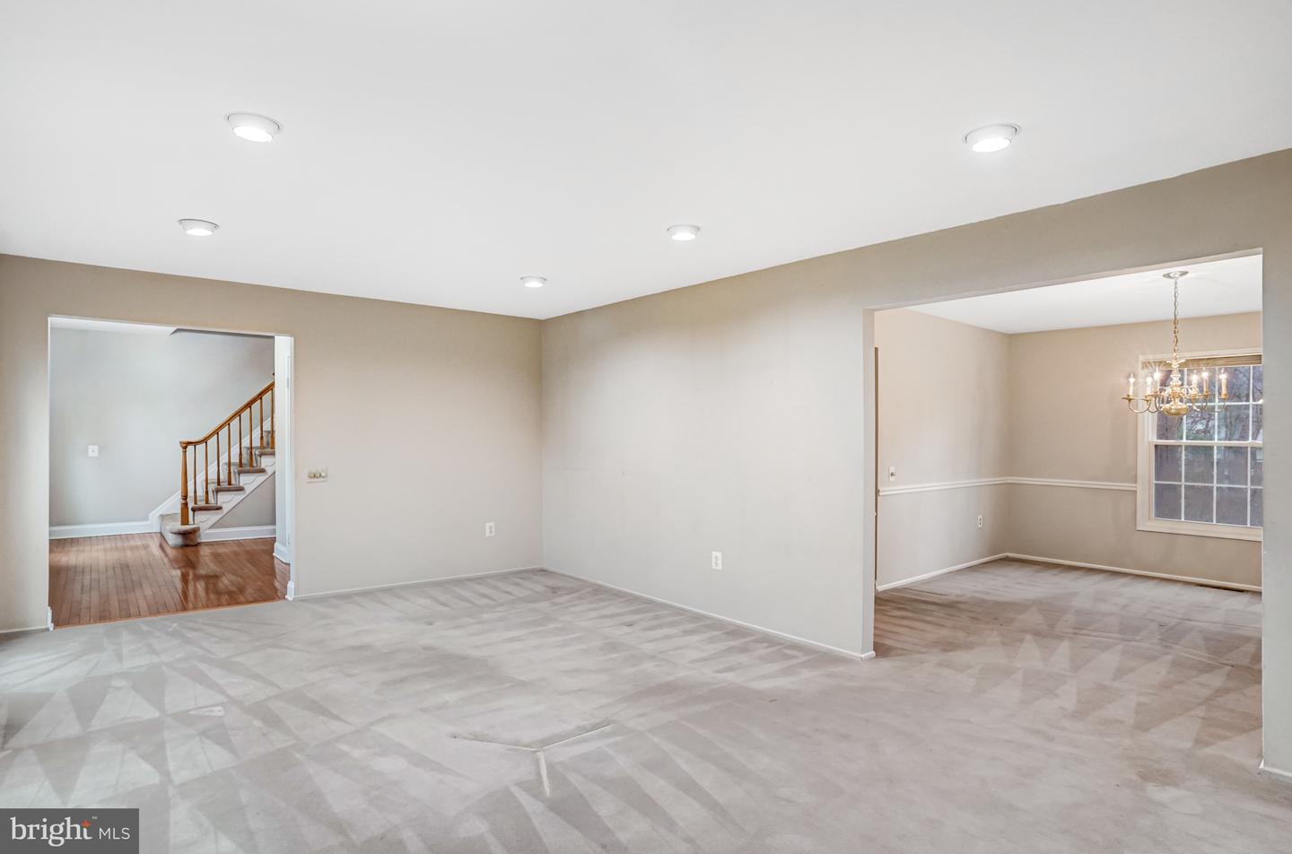 10848 BURR OAK WAY, BURKE, Virginia 22015, 5 Bedrooms Bedrooms, ,2 BathroomsBathrooms,Residential,For sale,10848 BURR OAK WAY,VAFX2270012 MLS # VAFX2270012 10848 BURR OAK WAY, BURKE, Virginia 22015, 5 Bedrooms Bedrooms, ,2 BathroomsBathrooms,Residential,For sale,10848 BURR OAK WAY,VAFX2270012 MLS # VAFX2270012