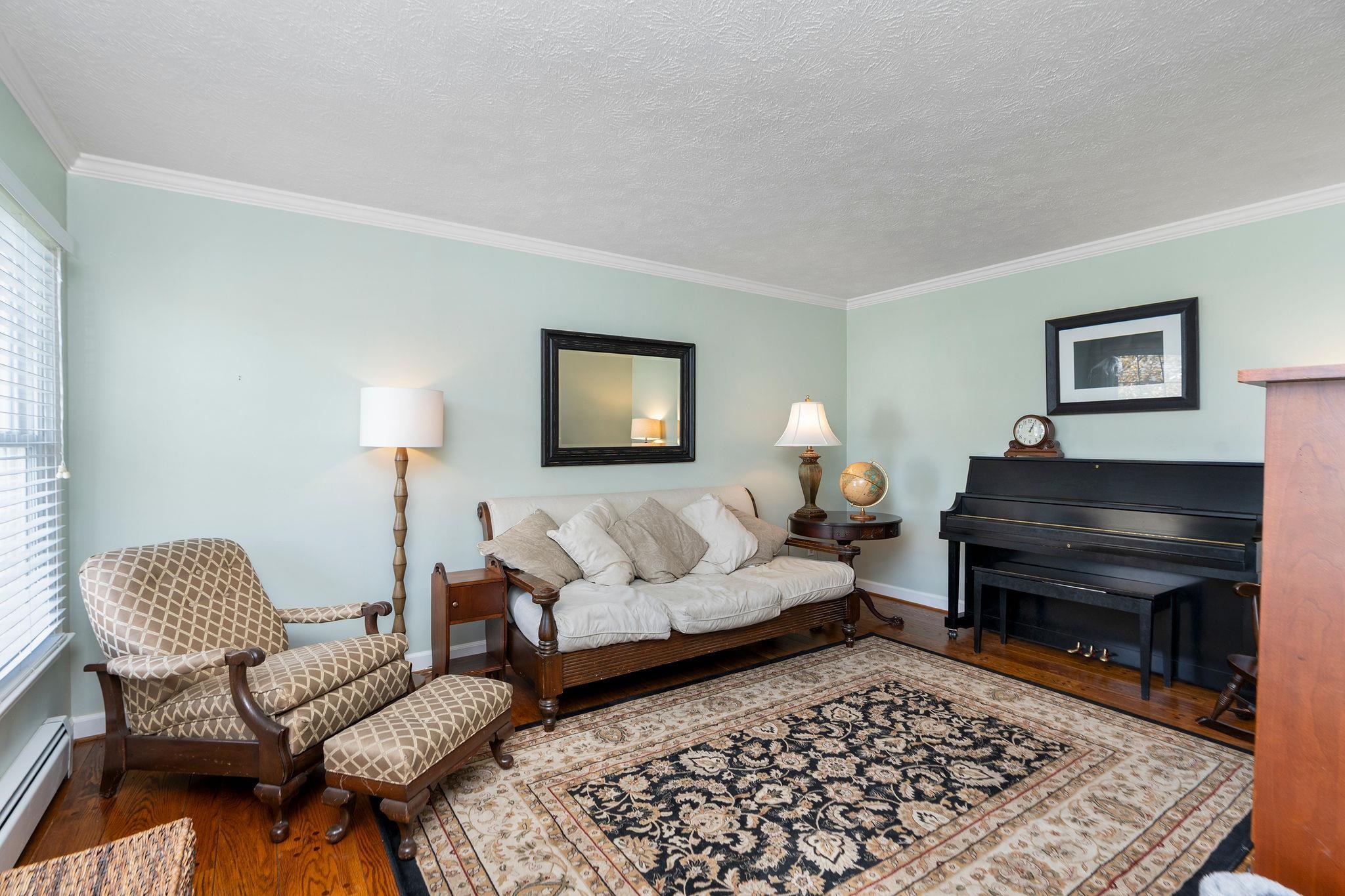 112 COUNTRY LODGE RD, WAYNESBORO, Virginia 22980, 4 Bedrooms Bedrooms, ,2 BathroomsBathrooms,Residential,112 COUNTRY LODGE RD,670673 MLS # 670673