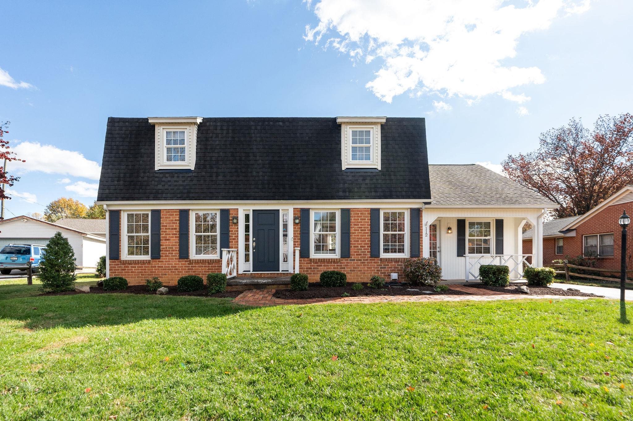 112 COUNTRY LODGE RD, WAYNESBORO, Virginia 22980, 4 Bedrooms Bedrooms, ,2 BathroomsBathrooms,Residential,112 COUNTRY LODGE RD,670673 MLS # 670673