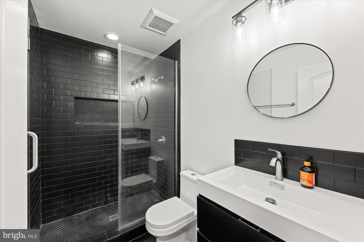 4919 BARBOUR DR, ALEXANDRIA, Virginia 22304, 3 Bedrooms Bedrooms, ,2 BathroomsBathrooms,Residential,For sale,4919 BARBOUR DR,VAAX2050556 MLS # VAAX2050556