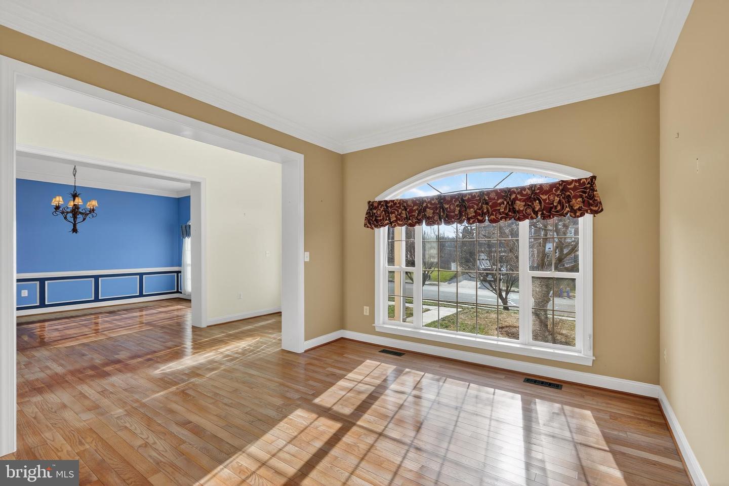 1006 ARMISTEAD ST, WINCHESTER, Virginia 22601, 4 Bedrooms Bedrooms, ,4 BathroomsBathrooms,Residential,For sale,1006 ARMISTEAD ST,VAWI2009256 MLS # VAWI2009256