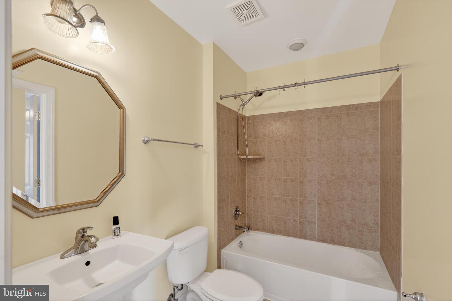 1006 ARMISTEAD ST, WINCHESTER, Virginia 22601, 4 Bedrooms Bedrooms, ,4 BathroomsBathrooms,Residential,For sale,1006 ARMISTEAD ST,VAWI2009256 MLS # VAWI2009256