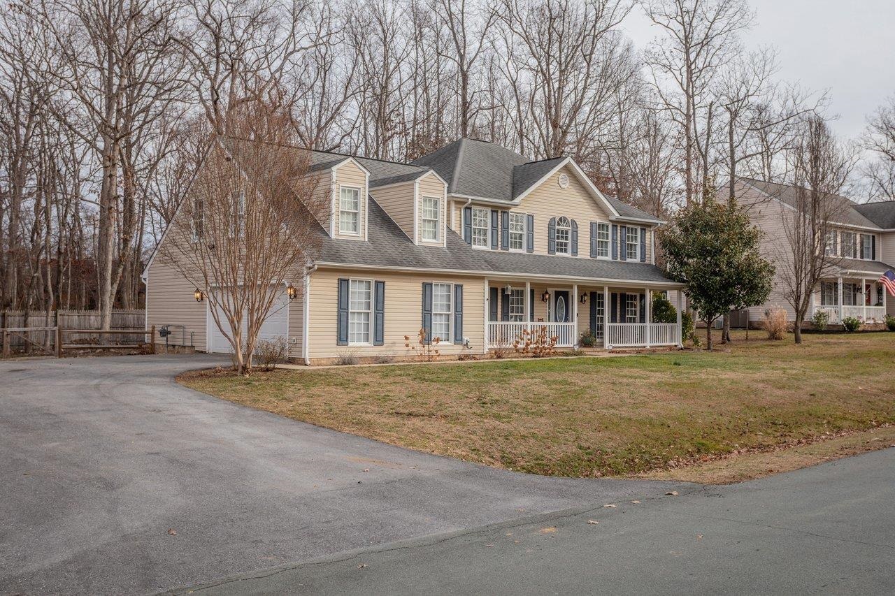 344 ARROWHEAD LN, STUARTS DRAFT, Virginia 24477, 5 Bedrooms Bedrooms, ,3 BathroomsBathrooms,Residential,344 ARROWHEAD LN,672297 MLS # 672297