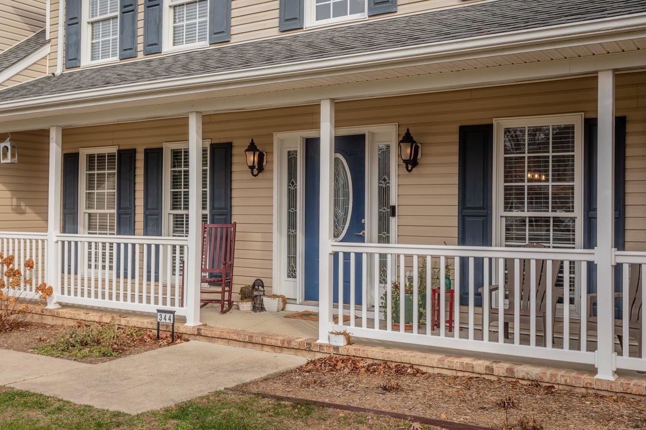 344 ARROWHEAD LN, STUARTS DRAFT, Virginia 24477, 5 Bedrooms Bedrooms, ,3 BathroomsBathrooms,Residential,344 ARROWHEAD LN,672297 MLS # 672297