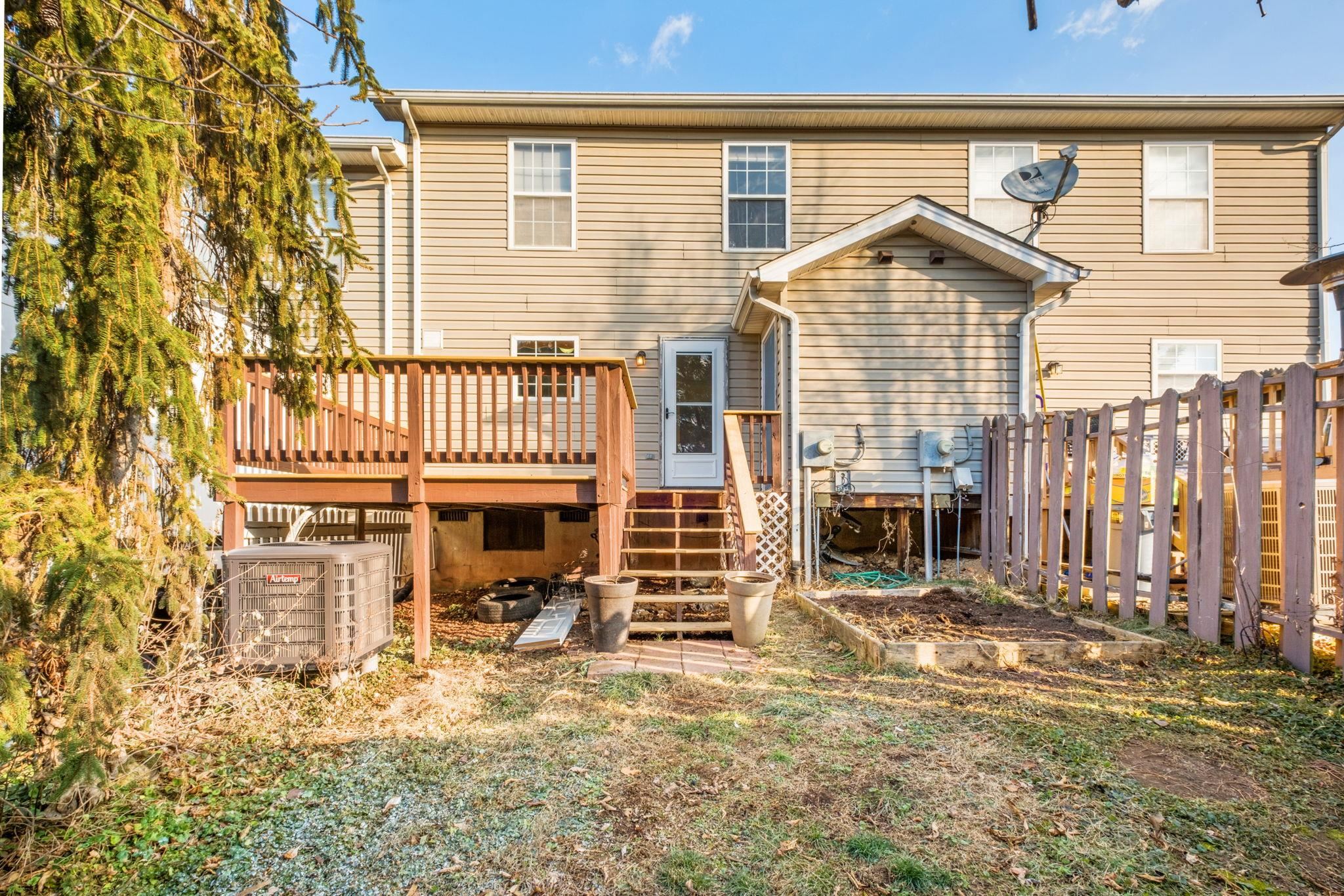 2386 BRECKENRIDGE CT, HARRISONBURG, Virginia 22801, 3 Bedrooms Bedrooms, ,1 BathroomBathrooms,Residential,2386 BRECKENRIDGE CT,672304 MLS # 672304