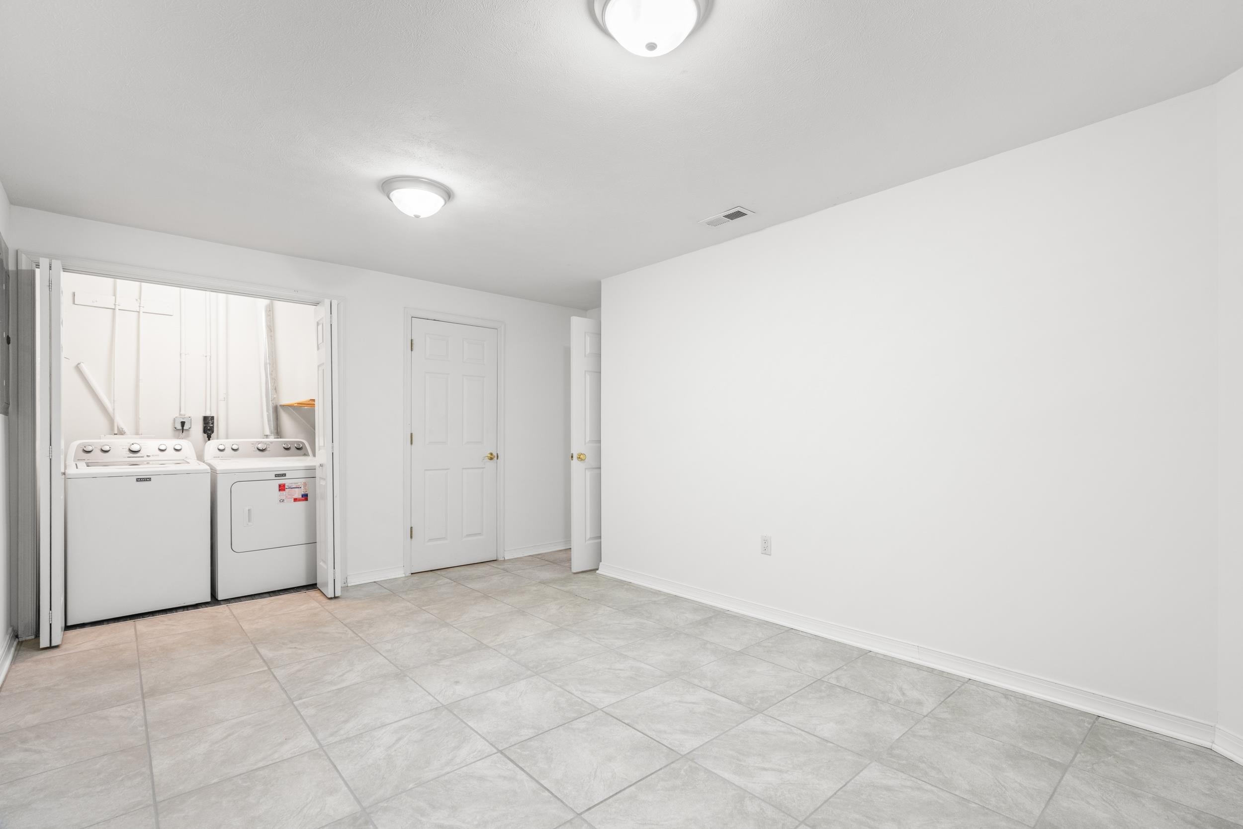 2911 DIAMOND SPRING LN, ROCKINGHAM, Virginia 22801, 3 Bedrooms Bedrooms, ,2 BathroomsBathrooms,Residential,2911 DIAMOND SPRING LN,672306 MLS # 672306