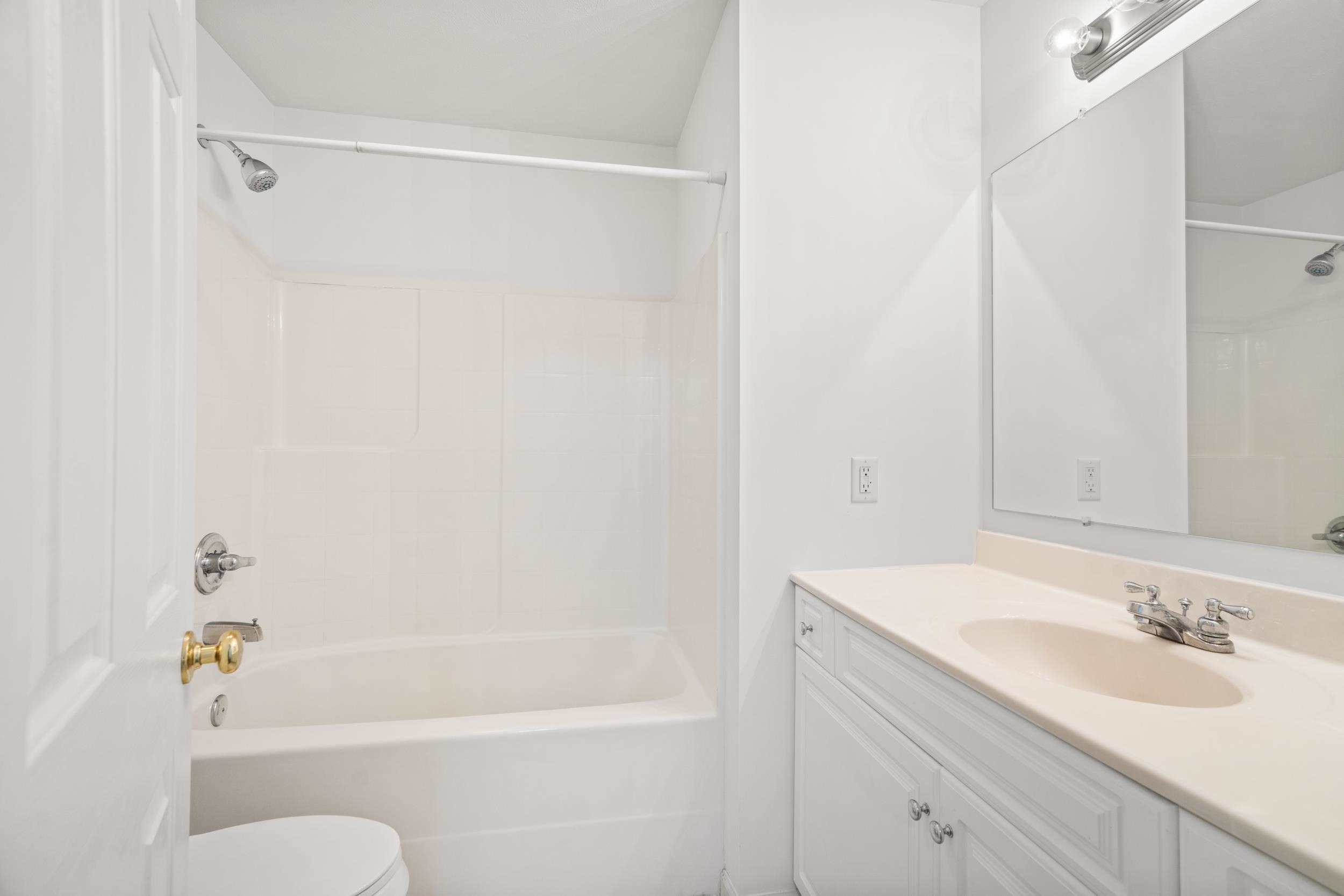 2911 DIAMOND SPRING LN, ROCKINGHAM, Virginia 22801, 3 Bedrooms Bedrooms, ,2 BathroomsBathrooms,Residential,2911 DIAMOND SPRING LN,672306 MLS # 672306