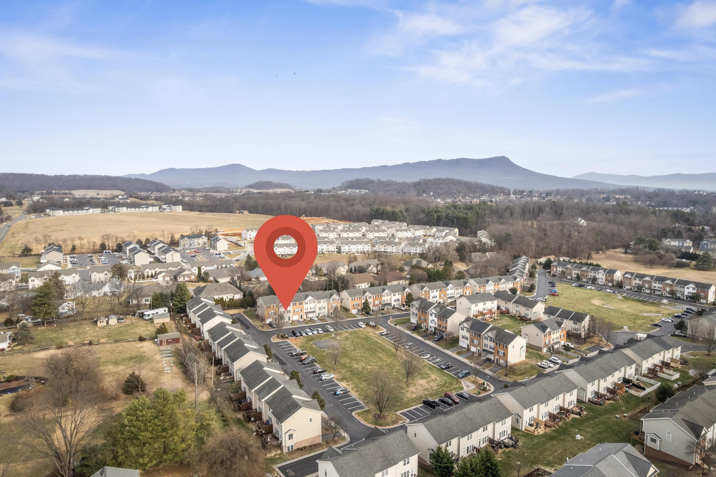 2911 DIAMOND SPRING LN, ROCKINGHAM, Virginia 22801, 3 Bedrooms Bedrooms, ,2 BathroomsBathrooms,Residential,2911 DIAMOND SPRING LN,672306 MLS # 672306