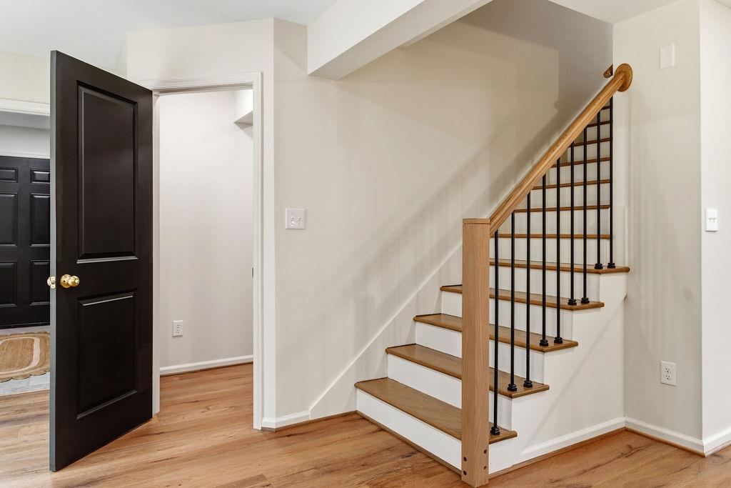 101 BROOKWOOD RD, STAUNTON, Virginia 24401, 4 Bedrooms Bedrooms, ,2 BathroomsBathrooms,Residential,101 BROOKWOOD RD,672310 MLS # 672310