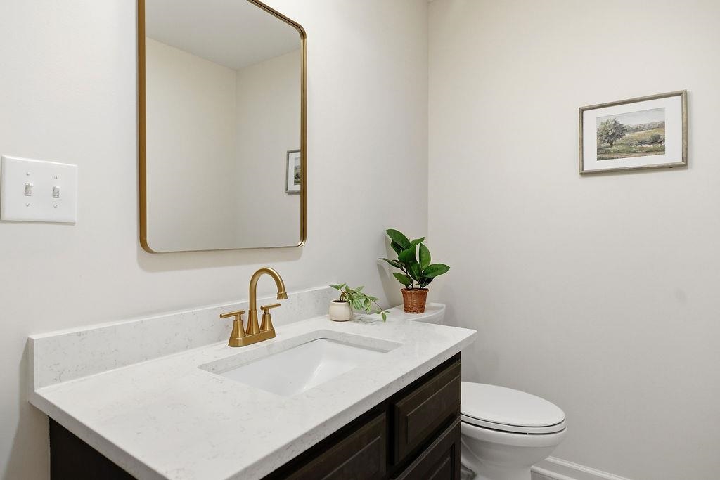 101 BROOKWOOD RD, STAUNTON, Virginia 24401, 4 Bedrooms Bedrooms, ,2 BathroomsBathrooms,Residential,101 BROOKWOOD RD,672310 MLS # 672310