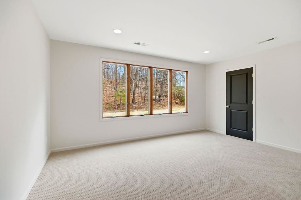 101 BROOKWOOD RD, STAUNTON, Virginia 24401, 4 Bedrooms Bedrooms, ,2 BathroomsBathrooms,Residential,101 BROOKWOOD RD,672310 MLS # 672310