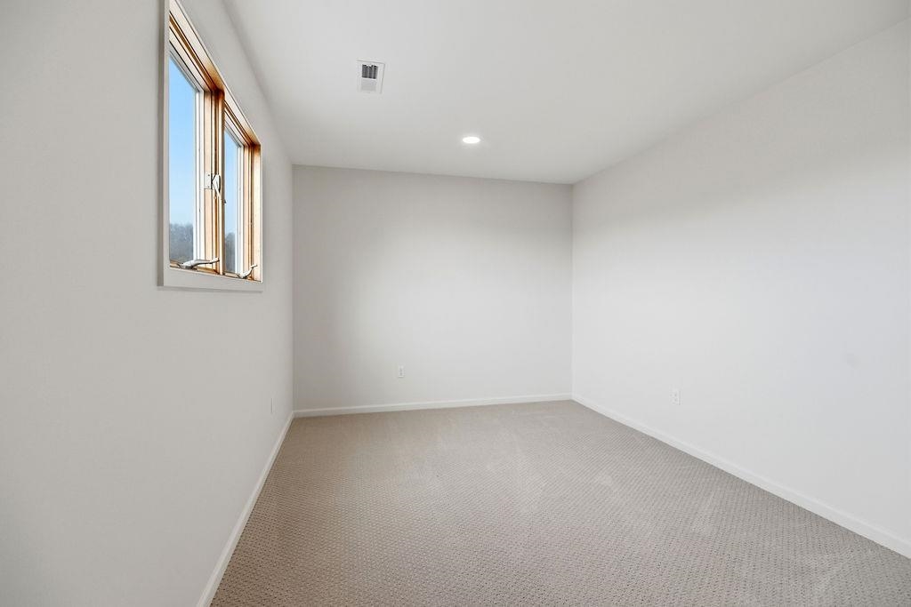 101 BROOKWOOD RD, STAUNTON, Virginia 24401, 4 Bedrooms Bedrooms, ,2 BathroomsBathrooms,Residential,101 BROOKWOOD RD,672310 MLS # 672310