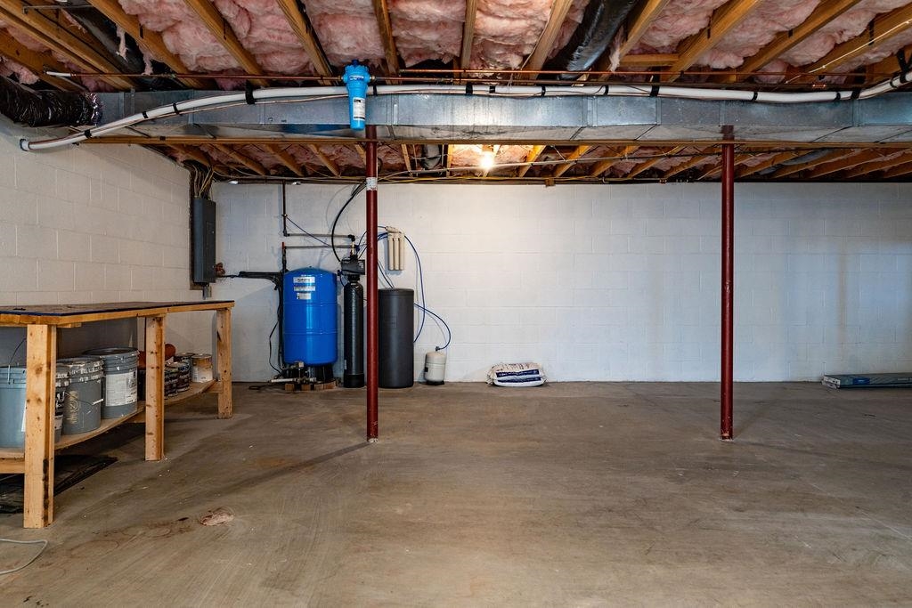 101 BROOKWOOD RD, STAUNTON, Virginia 24401, 4 Bedrooms Bedrooms, ,2 BathroomsBathrooms,Residential,101 BROOKWOOD RD,672310 MLS # 672310