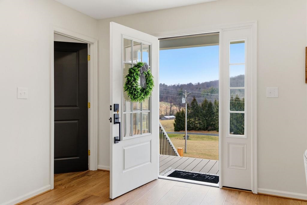 101 BROOKWOOD RD, STAUNTON, Virginia 24401, 4 Bedrooms Bedrooms, ,2 BathroomsBathrooms,Residential,101 BROOKWOOD RD,672310 MLS # 672310