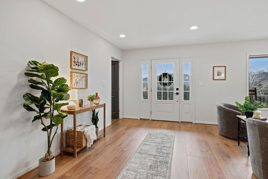 101 BROOKWOOD RD, STAUNTON, Virginia 24401, 4 Bedrooms Bedrooms, ,2 BathroomsBathrooms,Residential,101 BROOKWOOD RD,672310 MLS # 672310