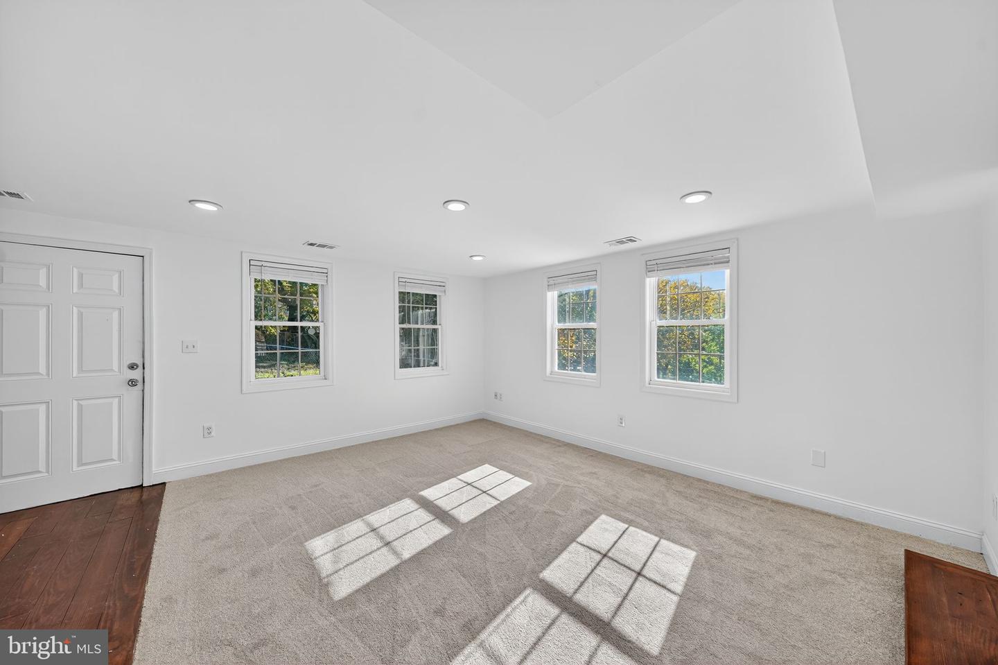 2901 KING PL NE, WASHINGTON, District Of Columbia 20018, 6 Bedrooms Bedrooms, ,3 BathroomsBathrooms,Residential,For sale,2901 KING PL NE,DCDC2229528 MLS # DCDC2229528