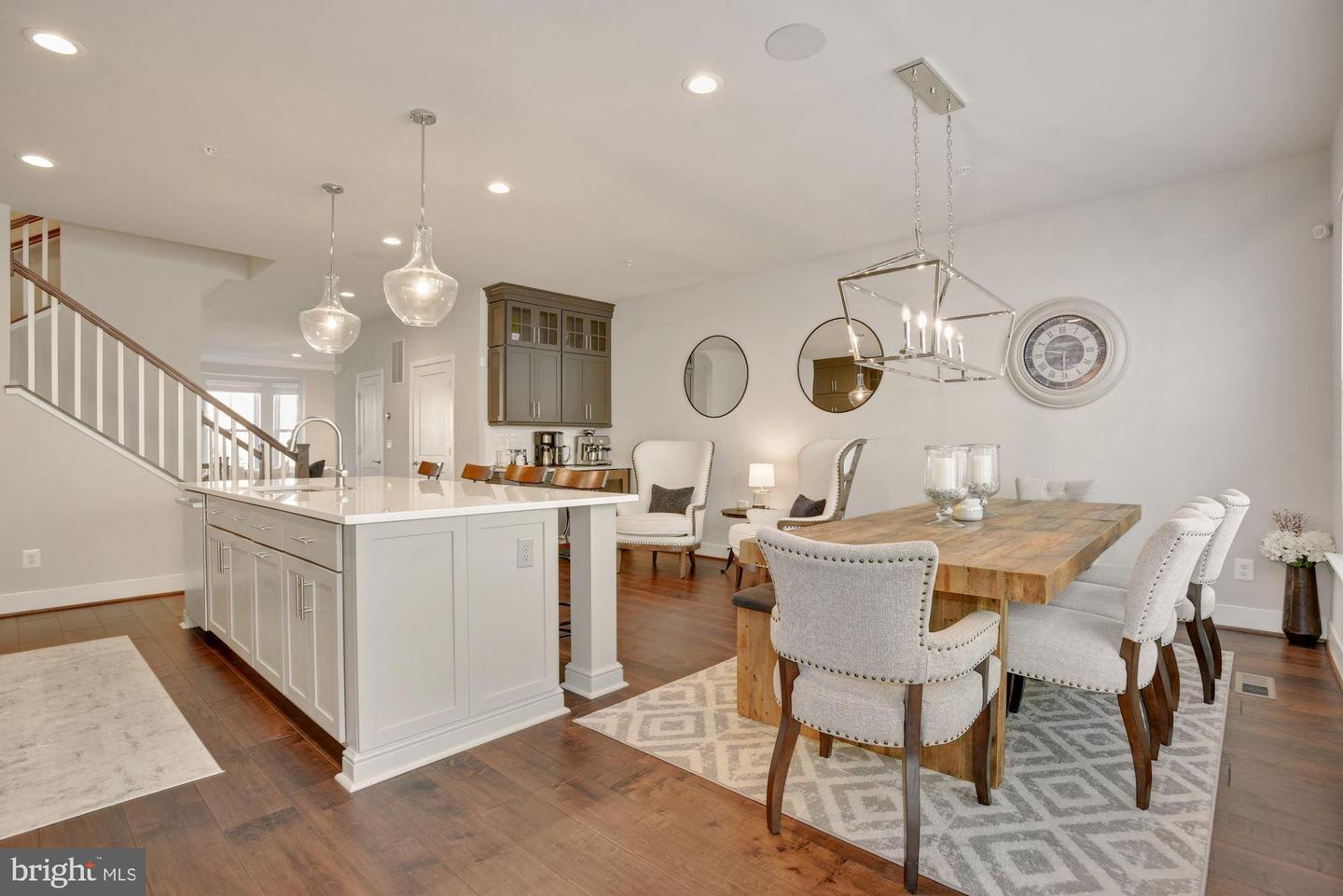 2973 WINTER JACK LN, FAIRFAX, Virginia 22031, 4 Bedrooms Bedrooms, ,4 BathroomsBathrooms,Residential,For sale,2973 WINTER JACK LN,VAFX2277216 MLS # VAFX2277216