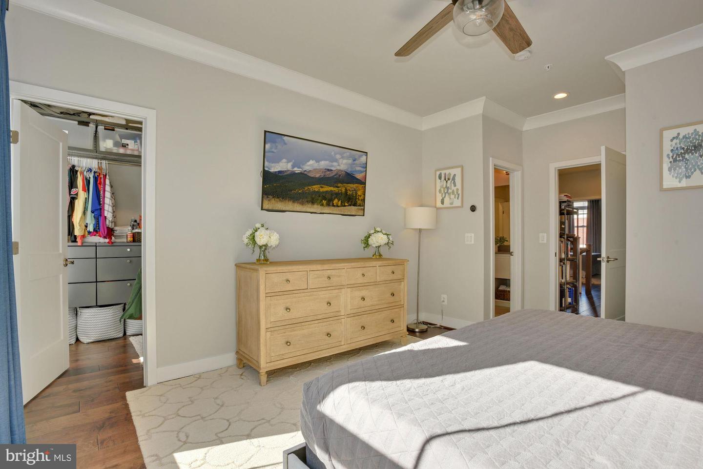 2973 WINTER JACK LN, FAIRFAX, Virginia 22031, 4 Bedrooms Bedrooms, ,4 BathroomsBathrooms,Residential,For sale,2973 WINTER JACK LN,VAFX2277216 MLS # VAFX2277216