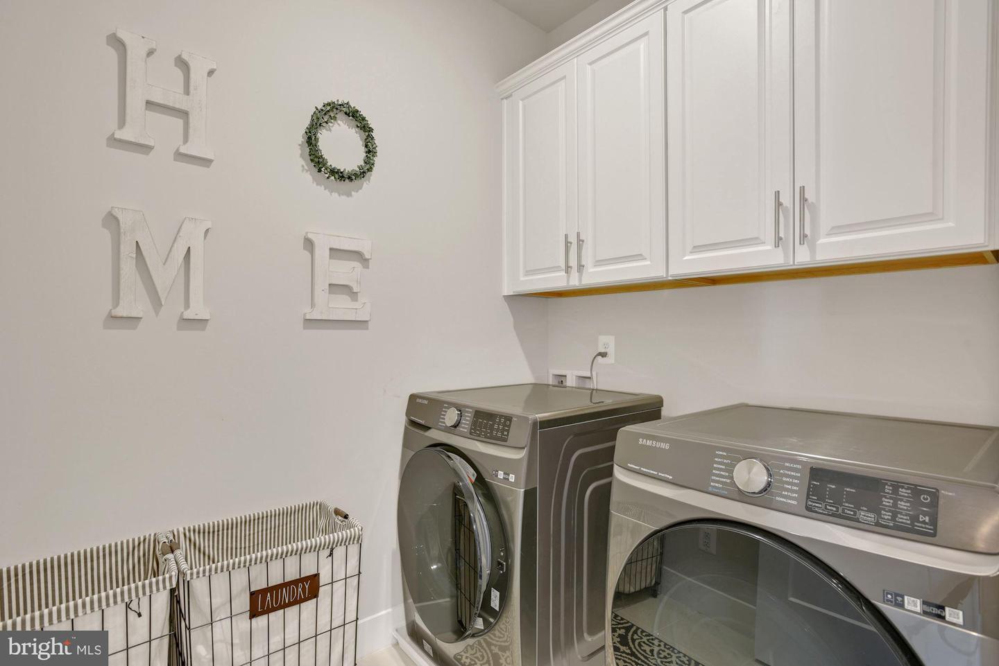 2973 WINTER JACK LN, FAIRFAX, Virginia 22031, 4 Bedrooms Bedrooms, ,4 BathroomsBathrooms,Residential,For sale,2973 WINTER JACK LN,VAFX2277216 MLS # VAFX2277216